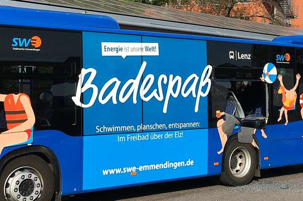 Frau Randaliert In Emmendinger Bus – Und Schlägt Die Scheibe Ein ...