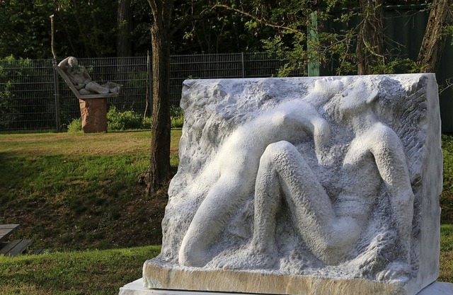 Von Mai bis November hat der Skulpture...20; von  Joachim Klar in Hintergrund.   | Foto:  tak