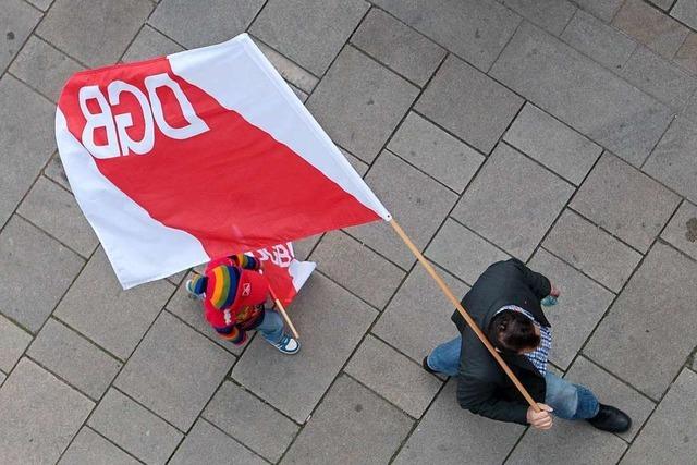 DGB- Kundgebung und Straenfest in Freiburg zum Tag der Arbeit