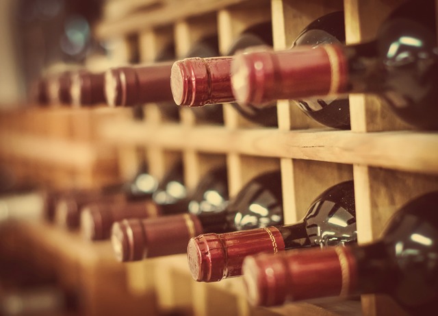 Lokale  Weinsorten entdecken.  | Foto: DMITRI MARUTA - stock.adobe.com