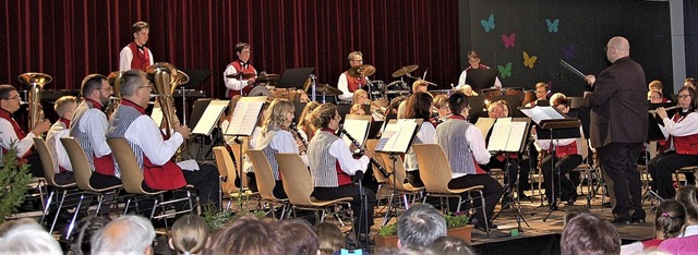 Die Musiker aus Reichenbach fhrten ih...urch einen zweiteiligen Konzertabend.   | Foto: Wolfgang Beck