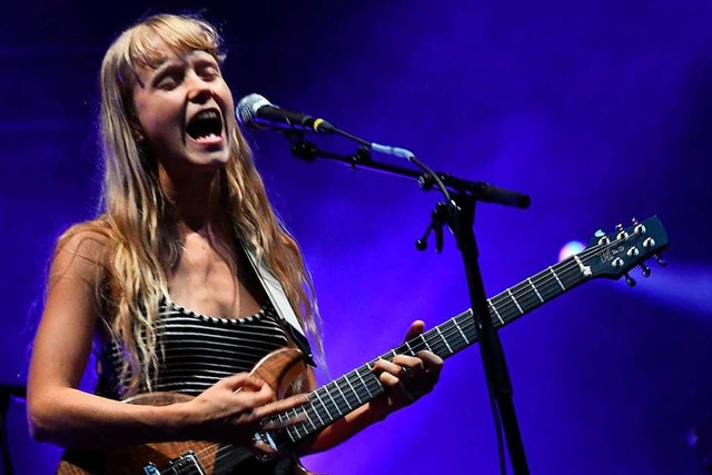 Alice Phoebe Lou im Jahr 2018 bei ihre...tritt beim Stimmen Festival in Lrrach  | Foto: Barbara Ruda