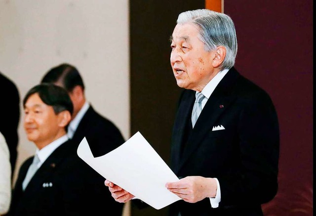 Fortan wird Japans Kaiser Akihito ein Privatmann sein.  | Foto: AFP