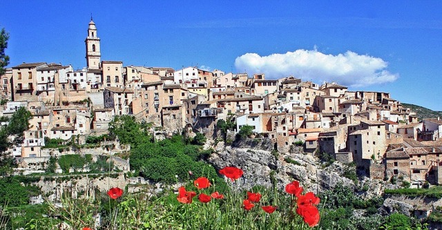 Blick auf Bocairent  | Foto: Manuel Meyer (dpa)