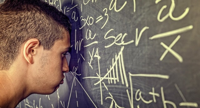 Mathe kann nerven. Rechnen zu knnen, macht aber Sinn.   | Foto: tiero (stock.adobe.com)