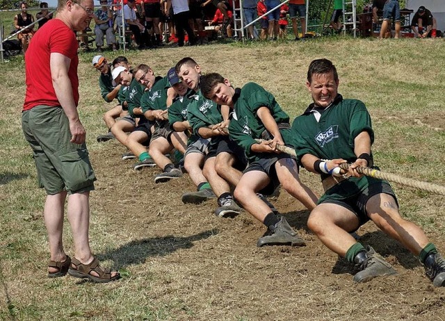 Stiefel in den Boden und feste ziehen.  | Foto: privat