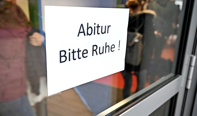 Abitur &#8211; bitte Ruhe! Das gilt zurzeit an allen Gymnasien.   | Foto: dpa