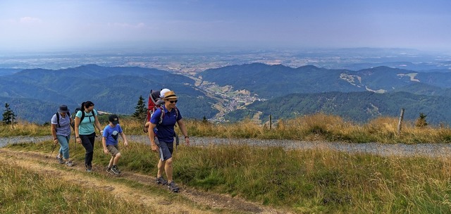 Gute Aussichten: Der neue Belchensteig wird erffnet.  | Foto: Klaus Hansen/ Schww.region Belchen