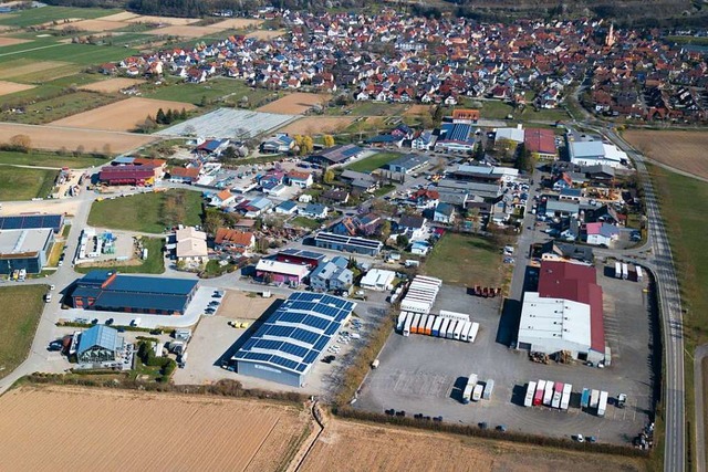 Das Merdinger Gewerbegebiet aus der Lu...ende die &#8222;MeGa2019&#8220; statt.  | Foto: Mario Schneberg