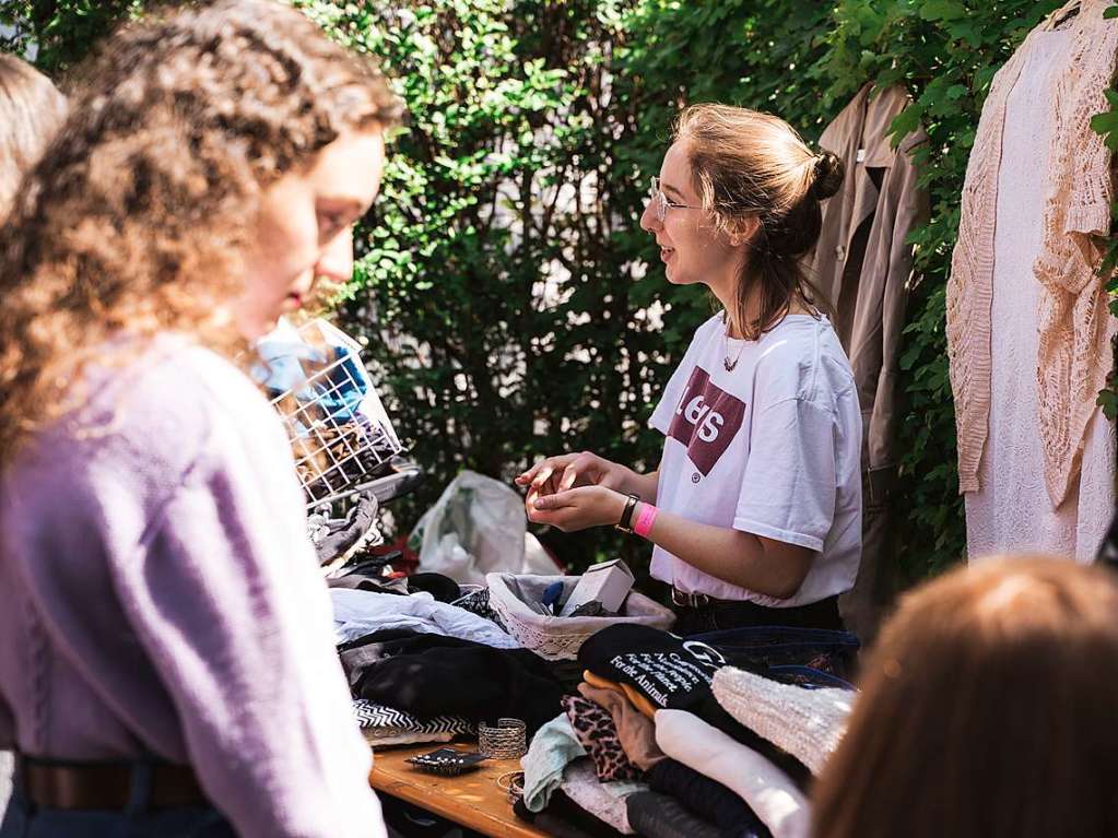 Sonnenschein, Eis und jede Menge Schnppchen: Der Frollein Flohmarkt fand in diesem Jahr im Hof der Fabrik statt.