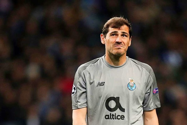 Porto-Torhter Iker Casillas, hier zu ...en Liverpool, hatte einen Herzinfarkt.  | Foto: dpa