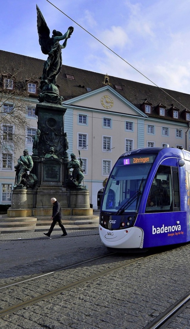 Der ffentliche Nahverkehr muss in der...l von den Stdten bezuschusst werden.   | Foto: Michael Bamberger