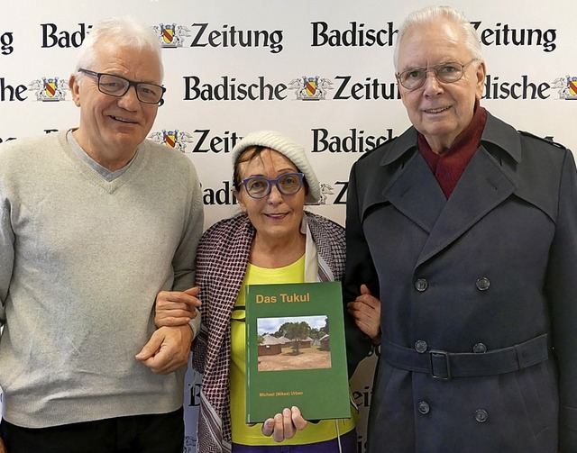 Manfred Voler (links) mit Friedhilde und Hans Urban   | Foto: Charlotte Prestel