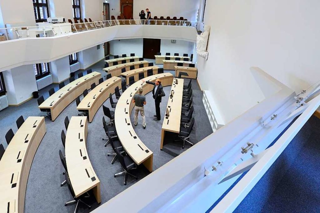 Bei den Kommunalwahlen sind 48 Sitze im Freiburger Ratssaal zu vergeben.  | Foto: Ingo Schneider