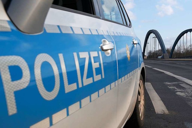 Zum zweiten Mal wurde der Opferstock d...Polizei sucht nun Zeugen (Symbolbild).  | Foto: dpa