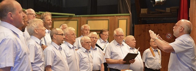 Erstmals zu Gast in Menzenschwand war ...hor Bannholz mit Dirigent Willi Gysel.  | Foto: Christiane Sahli