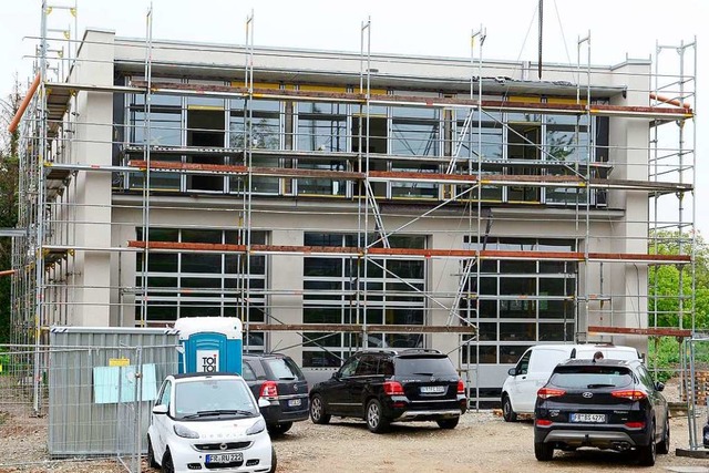 Das neue Gertehaus der Freiwilligen Feuerwehr St. Georgen ist fast fertig.  | Foto: Ingo Schneider