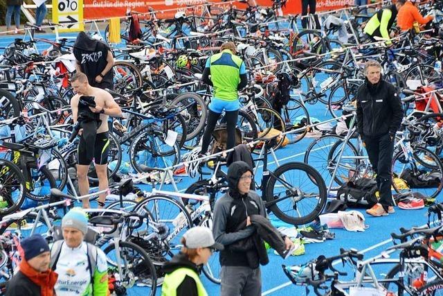 Kalter Start beim Sparkassen-Triathlon in Rheinfelden