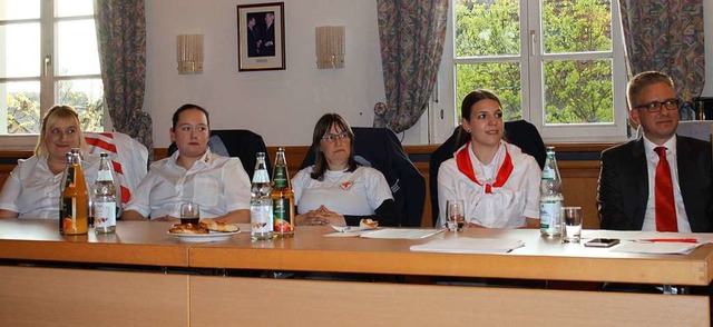 Ein junges Team fhrt den DRK-Ortsvere...ulia Skorek, Manuela Gezer und  Helena  | Foto: Adelbert Mutz