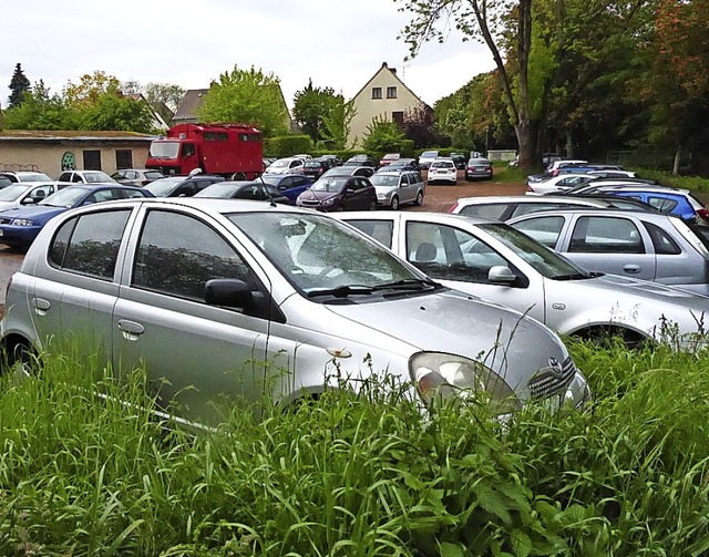 Parkplatzprobleme gibt&#8217;s viele i...adt &#8211; hier an der Gewerbeschule.  | Foto: Sylvia-Karina Jahn