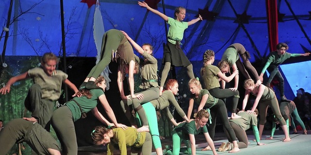 Echte Kinder und Fantasiewesen treffen... &#8222;Elfenzeit&#8220; aufeinander.   | Foto: Beatrice Ehrlich