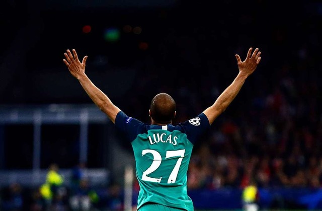 Lucas Moura von Tottenham jubelt ber sein Tor 2:2.  | Foto: dpa