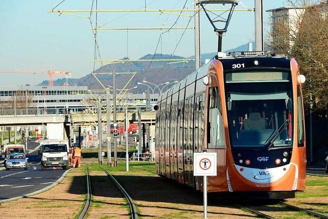 Blent Ceylan in Freiburg – FWTM rt zu ffentlichen Verkehrsmitteln