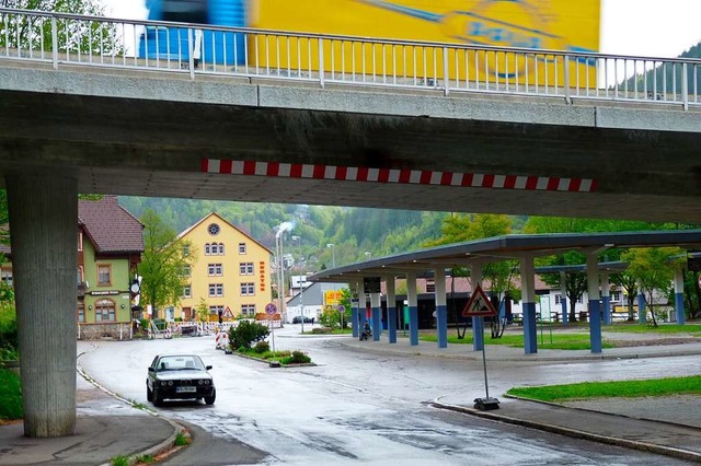 Vollsperrung 2020: Die Brcke ber die Meinrad-Thoma-Strae  | Foto: Sattelberger