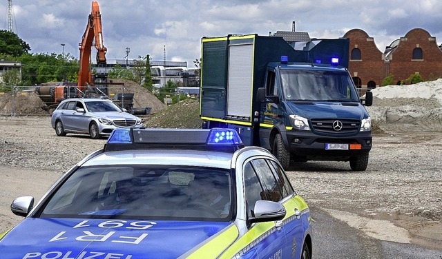 Die Bombe wurde in einem Spezialfahrze...bahnhofareal in den Mooswald gebracht.  | Foto: Thomas Kunz