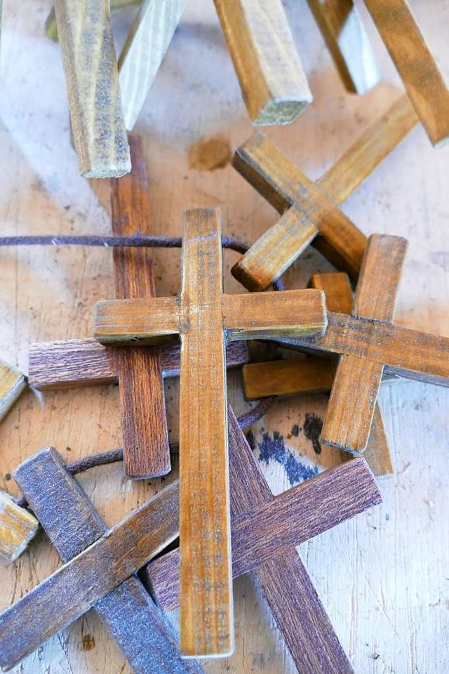Einige der Kreuze.  | Foto: Tanja Bury 