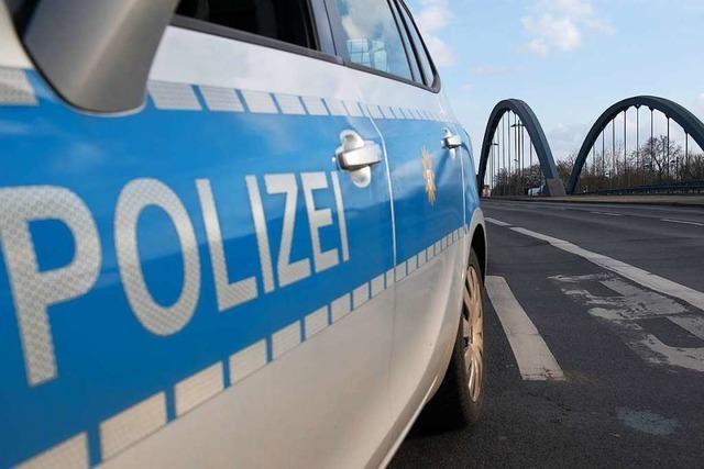 Nach Parkplatzrempler: Der Verursacher meldet sich bei der Polizei, der Geschdigte wird gesucht