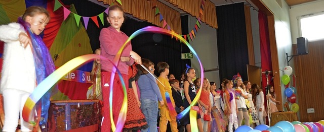 Kunterbunt siegt auf der Musicalbhne der Schler der Scheffelschule.   | Foto: Danielle Hirschberger