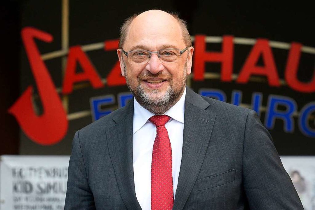 Martin Schulz vor dem Freiburger Jazzhaus  | Foto: Ingo Schneider