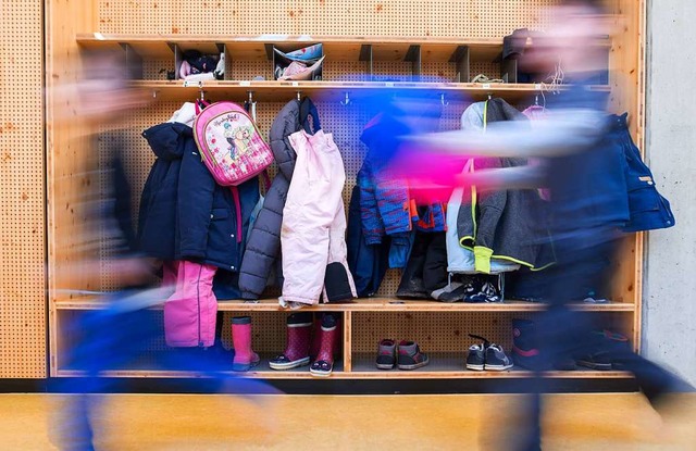 Die Kinderbetreuung in Hohberg wird etwas teurer.  | Foto: dpa