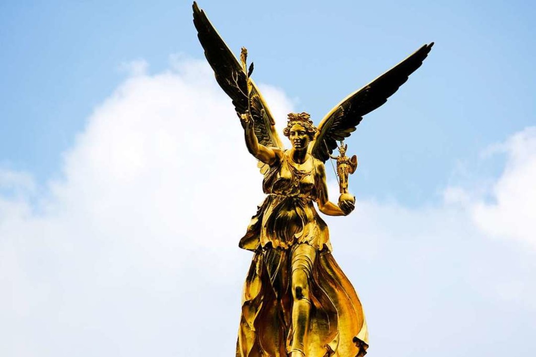 Darum wird ein Engel durch die Freiburger Innenstadt gerollt Freiburg