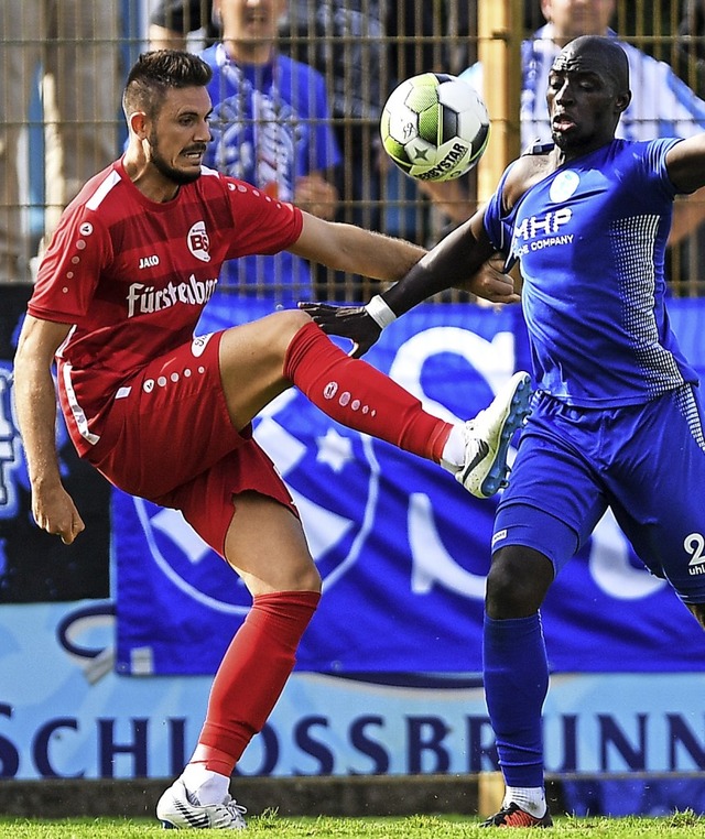 Einen  Schritt vor den Kickers: Fabian Nopper (links) und der Bahlinger SC  | Foto: Patrick Seeger