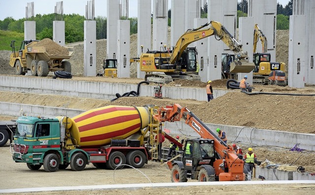 Hochbetrieb auf der Grobaustelle: Es ...gearbeitet werden, sagen die Richter.   | Foto: ingo Schneider