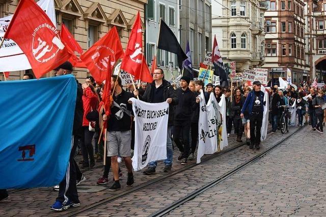 Demonstration in Freiburg mit 350 Teilnehmern sympathisiert mit Enteignung