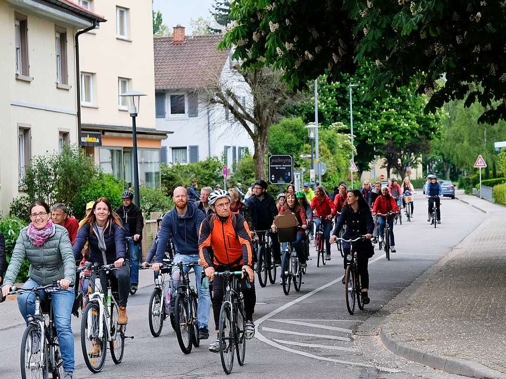 Die Erwartungen der Veranstalter wurden noch bertroffen: Zur ersten Fahrraddemo der 