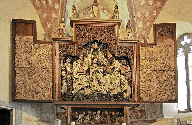 Ein Meisterwerk der Schnitzkunst: Der Altar in St. Michael in Niederrotweil  | Foto: Herbert Trogus