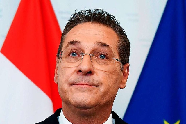 Heinz-Christian Strache verkndet seinen Rcktritt.   | Foto: Helmut Fohringer (dpa)