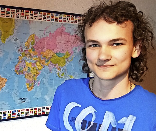 Kennt sich aus mit Karten: der 16-jhrige Matthias Brutzer.  | Foto: Andrea Steinhart