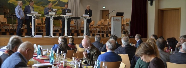 Mit einer offenen Diskussion ging eine Fachtagung im Bernauer Kurhaus zu Ende  | Foto: Christiane Sahli