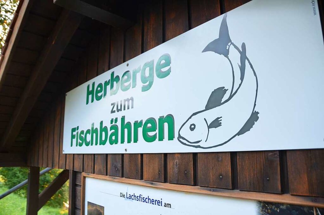 Klein, aber direkt am Rhein: die Fischerhütte.   | Foto: Michael Krug
