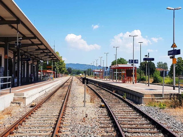 Wird ab 22. Juni 2019 aufgrund der Ele...n voll gesperrt: der Bahnhof Breisach.  | Foto: Sebastian Wolfrum