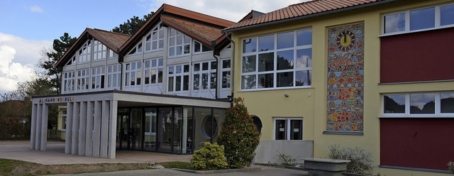 Frisch saniert, nur die Heizung (noch) nicht: Die Alemannenschule in Hartheim    | Foto: Gabriele Hennicke