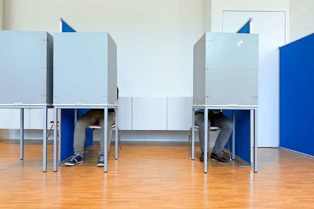 Wahlkabinen im Neuen Rathaus im Sthli... die Kommunal- und Europawahl abgeben.  | Foto: Ingo Schneider