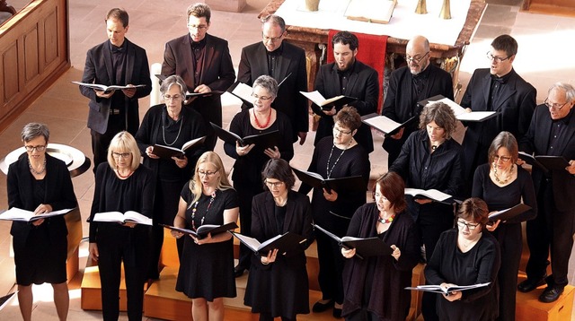 Der Chor Cantamus bei seinem Konzert in der Barockkirche in Meienheim   | Foto: Heidi Fel