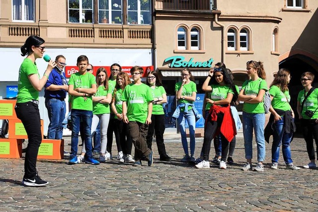 Die Gruppe von Youngcaritas, die an der  72-Stunden-Aktion teilnimmt.  | Foto: Christoph Breithaupt