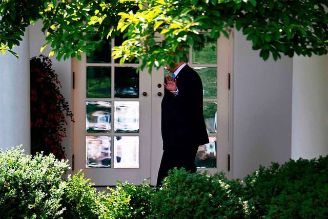 Donald Trump geht nicht in Deckung.  | Foto: JIM WATSON (AFP)